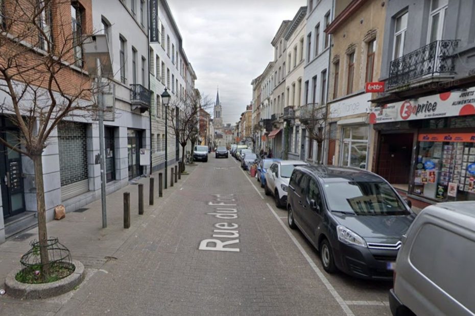 vue de la rue du fort